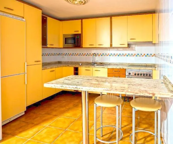 Cosmopolitan En Cerca De Dunas Maspalomas (Gran Canaria)
